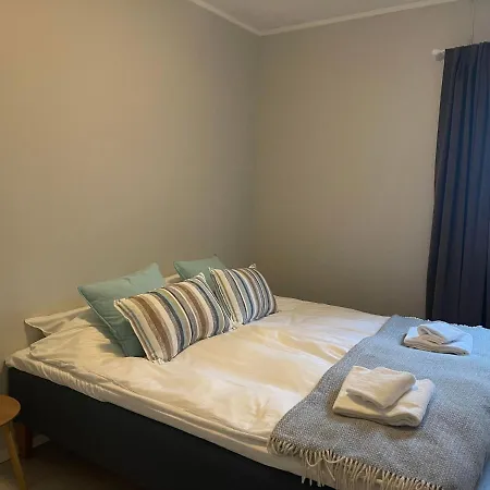 Romslig Sentralt I Sentrum Apartman Svolvær