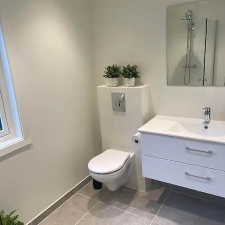 Apartment Romslig Sentralt I Sentrum *